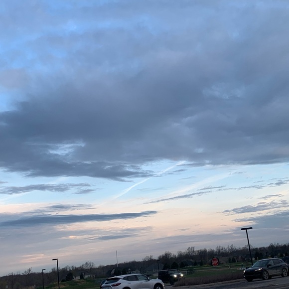 Meet your Posher, Meghan - Picture 5 of 16